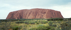 Uluru.jpg (14395 bytes)
